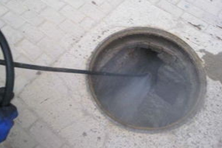 疏通卫生间下水管-同城水管维修